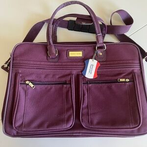 American tourister Carry on/weekend bag